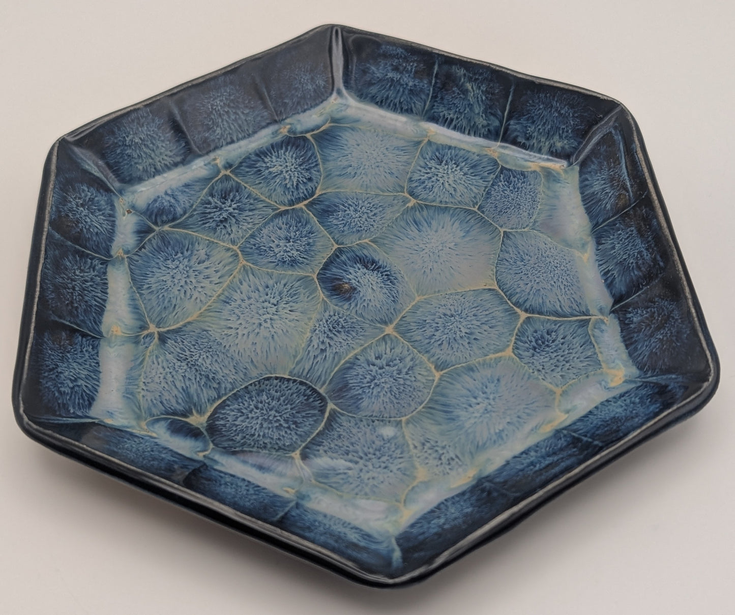Medium Frozen Pond Hexagonal Dish