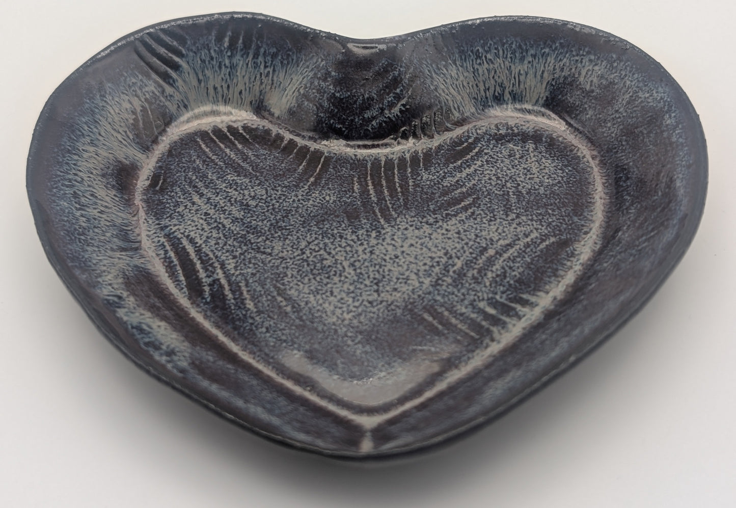 Small leaf print heart dish -