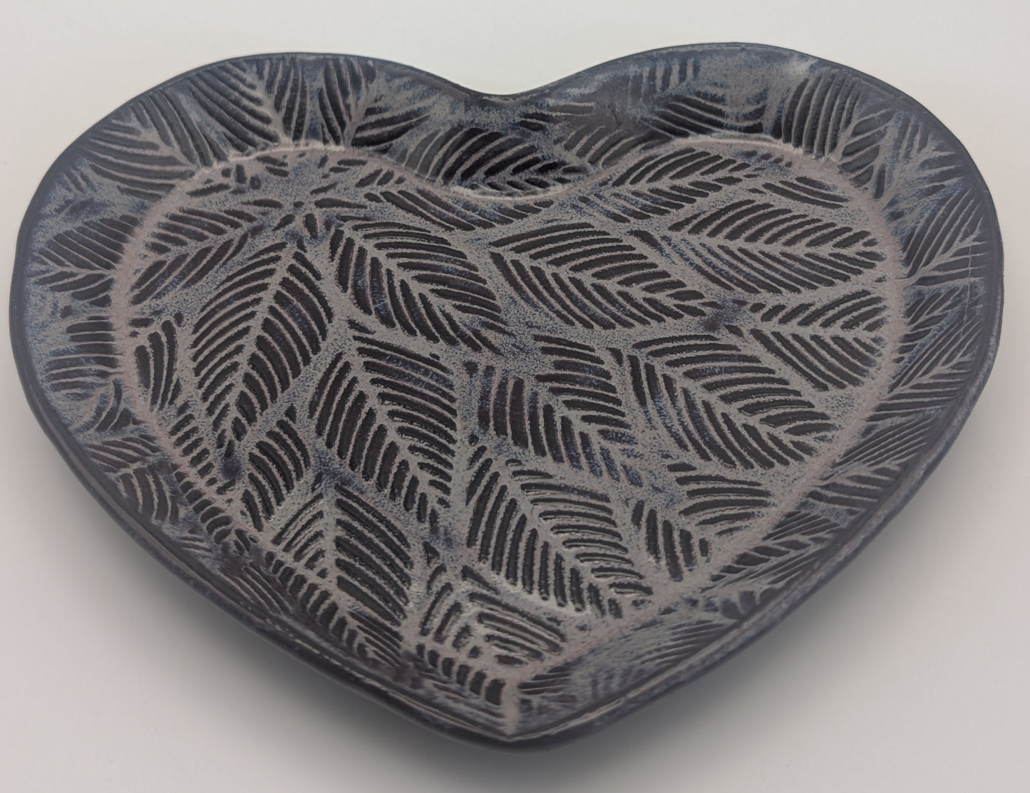 Large leaf print heart dish -