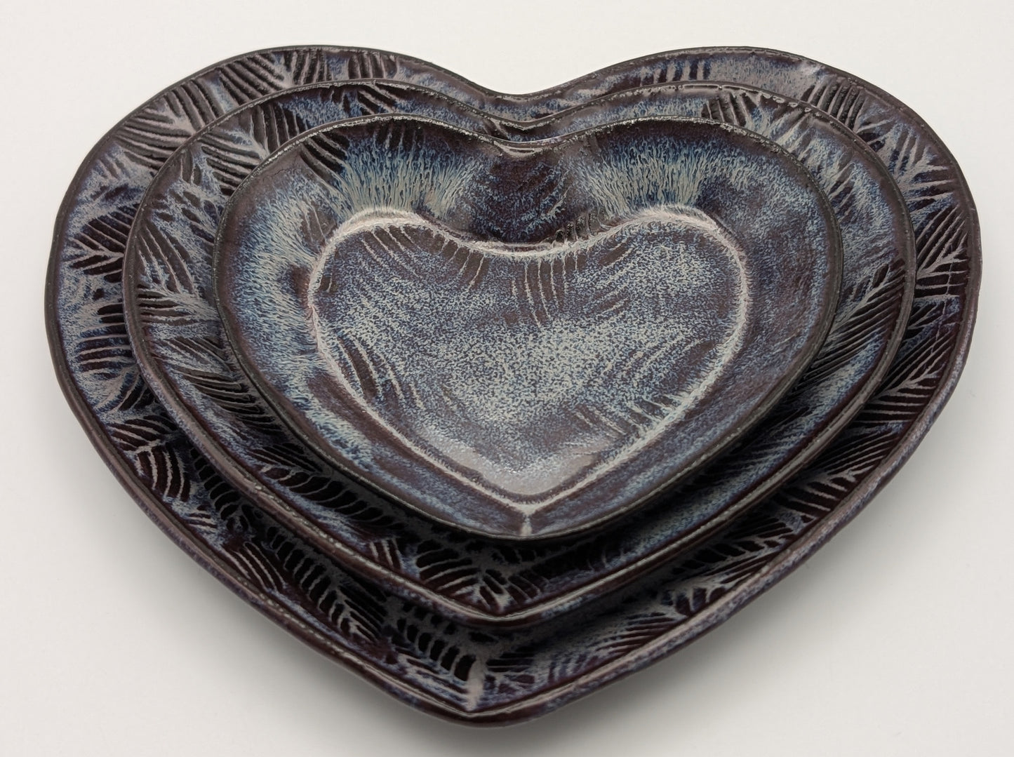 Small leaf print heart dish -